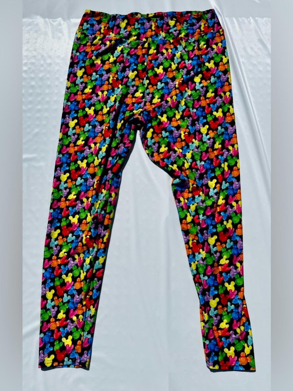 Vibrant Multicolor Leggings Skirt – Rainbow Mickey balloons head Print